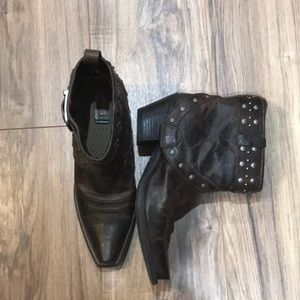 Ariat 9 brown studded booties